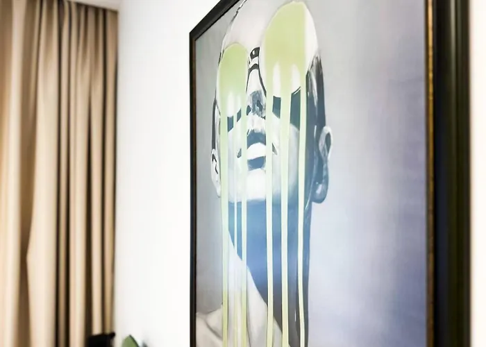 2br By Ndk - Ac - Desk - Lux Interior - Balcony *