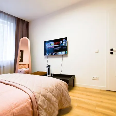 Lejlighed 2br By Ndk - Ac - Desk - Lux Interior - Balcony *