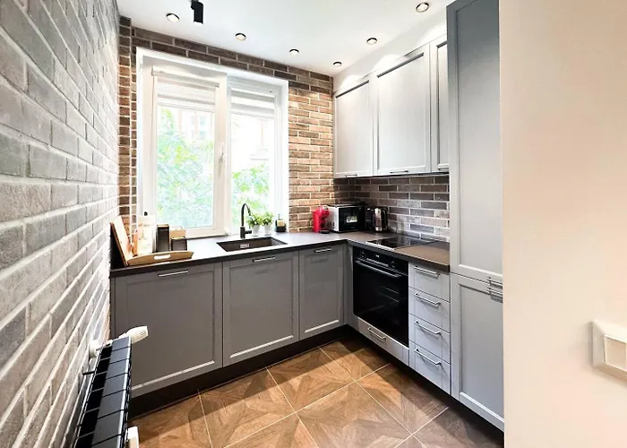 2br By Ndk - Ac - Desk - Lux Interior - Balcony