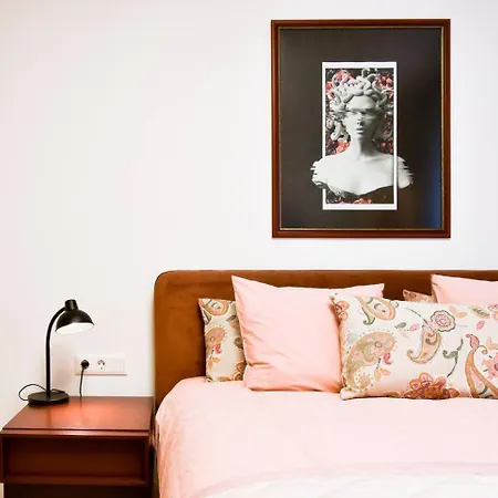 Lägenhet 2br By Ndk - Ac - Desk - Lux Interior - Balcony